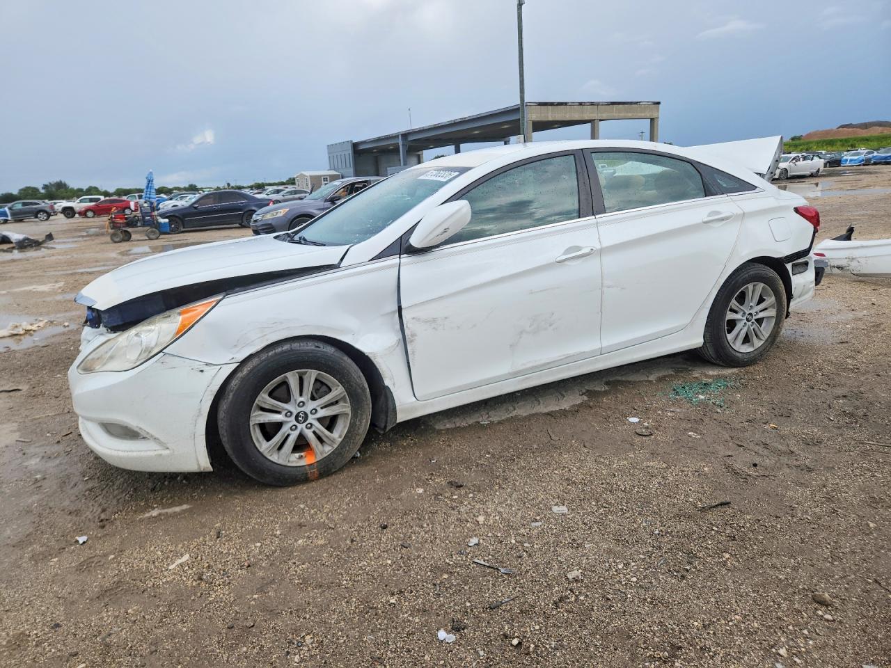 2013 HYUNDAI SONATA
