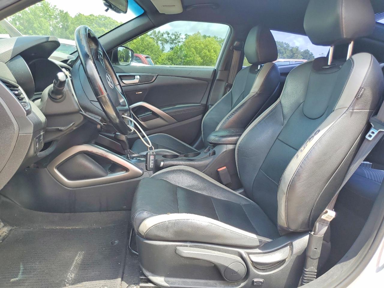 2016 HYUNDAI VELOSTER
