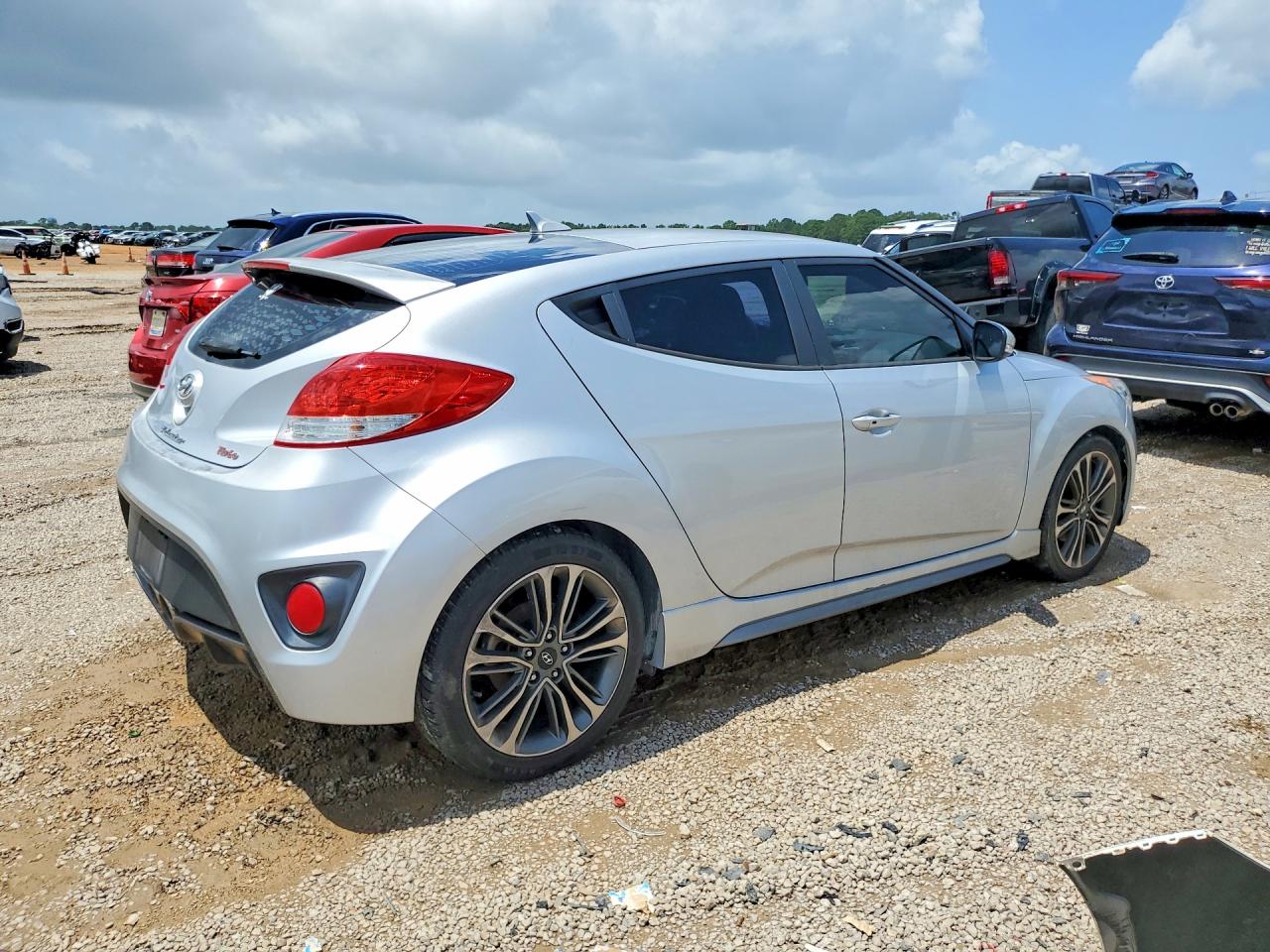 2016 HYUNDAI VELOSTER