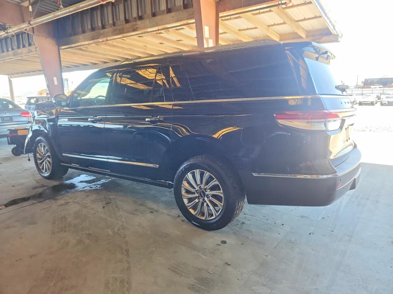 2024 LINCOLN NAVIGATOR