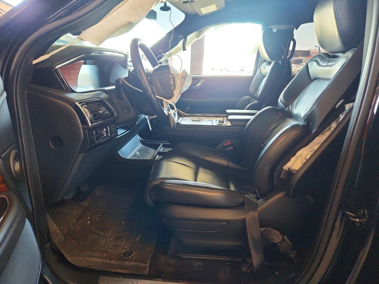 2024 LINCOLN NAVIGATOR