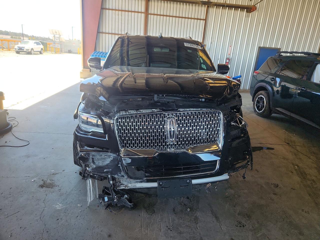 2024 LINCOLN NAVIGATOR