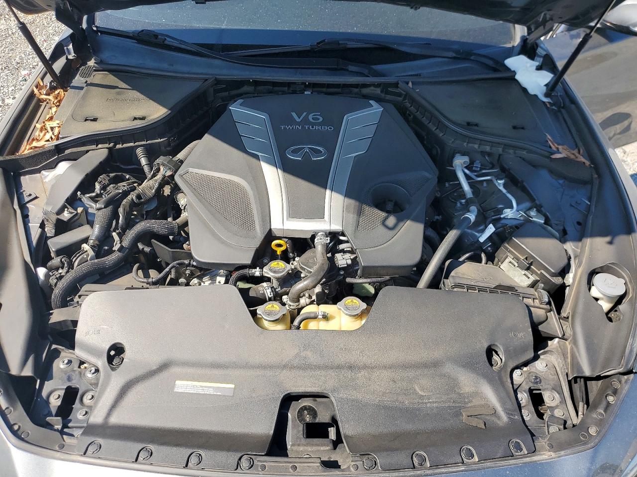 2016 INFINITI Q50