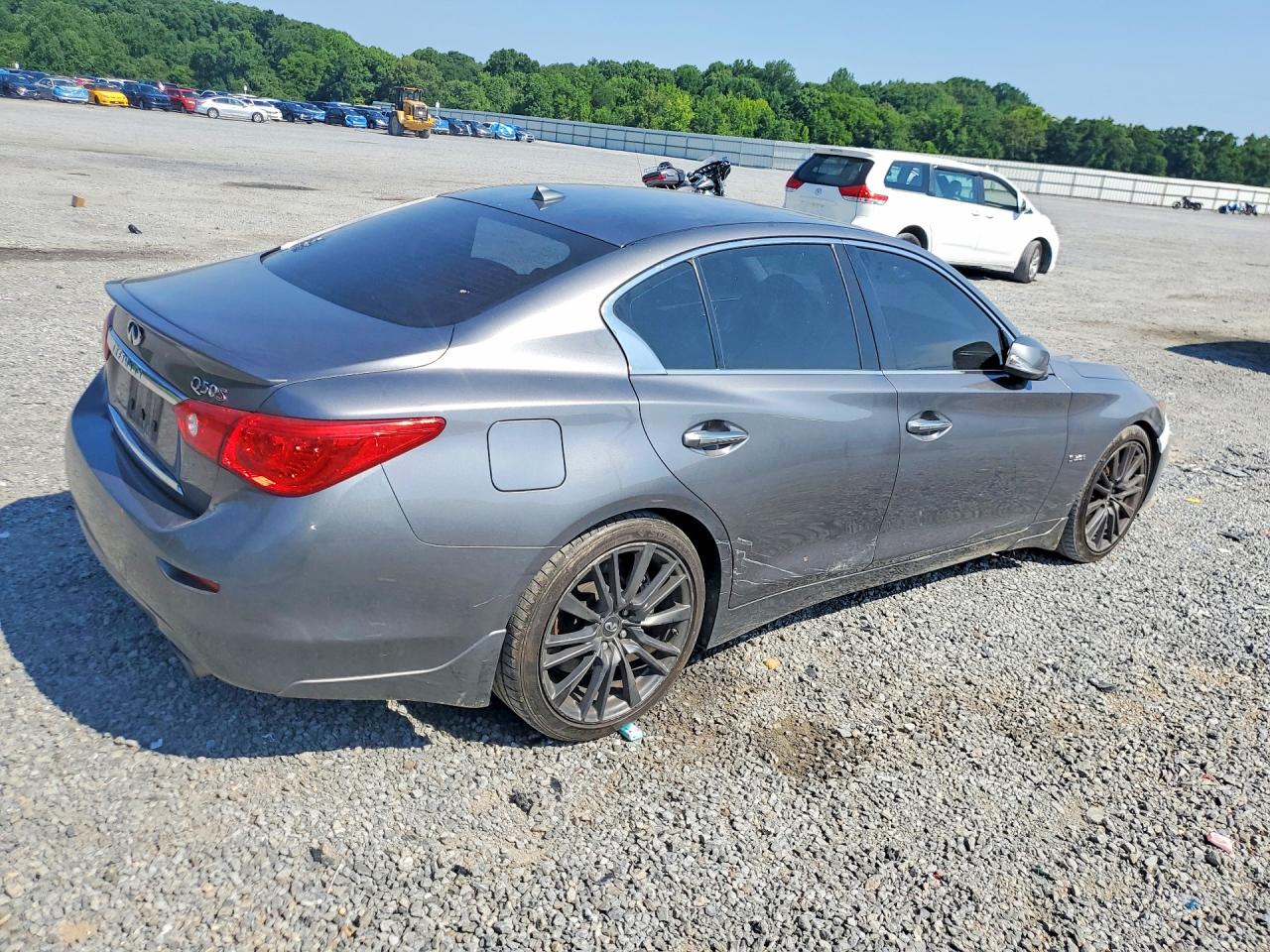 2016 INFINITI Q50