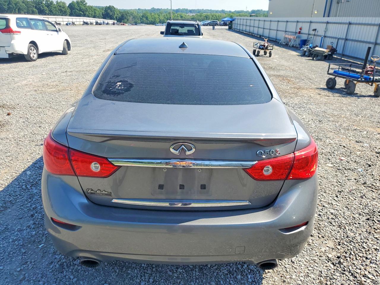 2016 INFINITI Q50