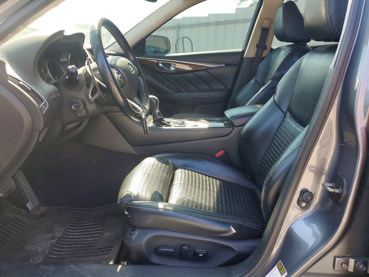 2016 INFINITI Q50