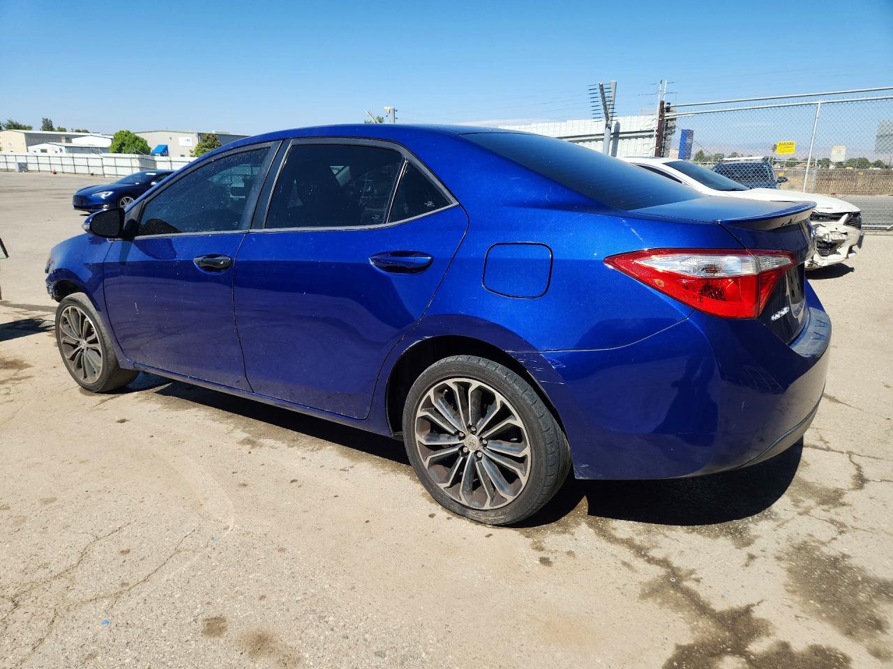 2015 TOYOTA COROLLA