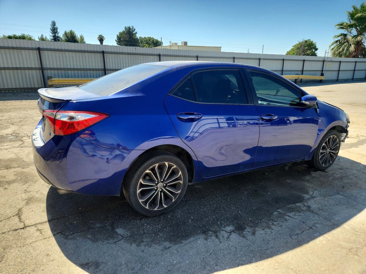 2015 TOYOTA COROLLA