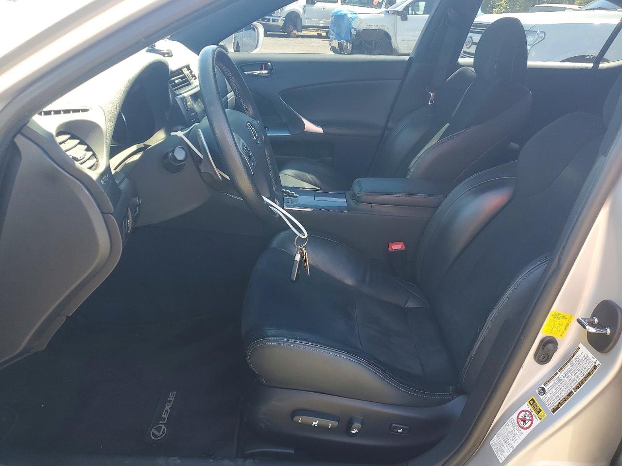 2012 LEXUS IS