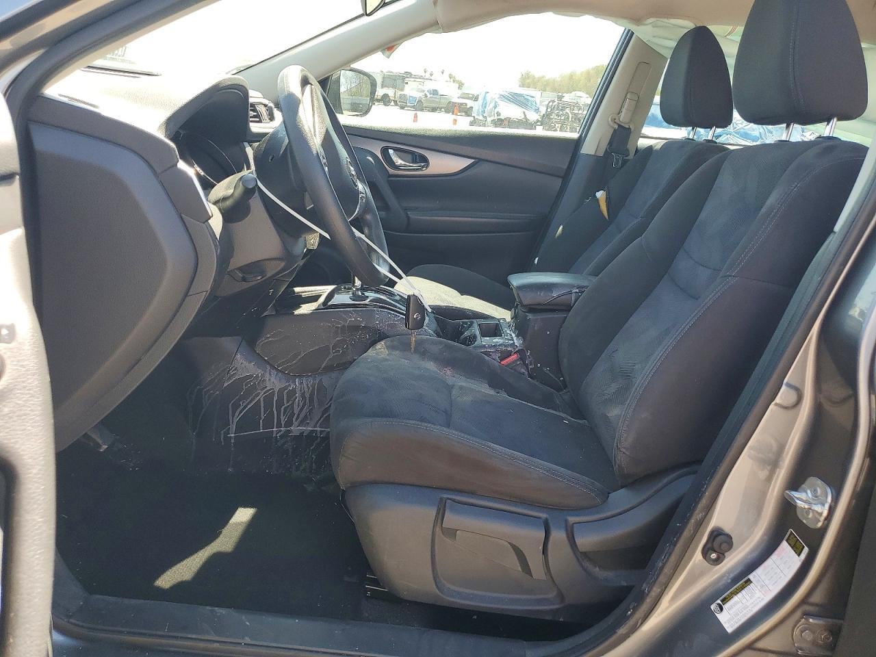 2015 NISSAN ROGUE