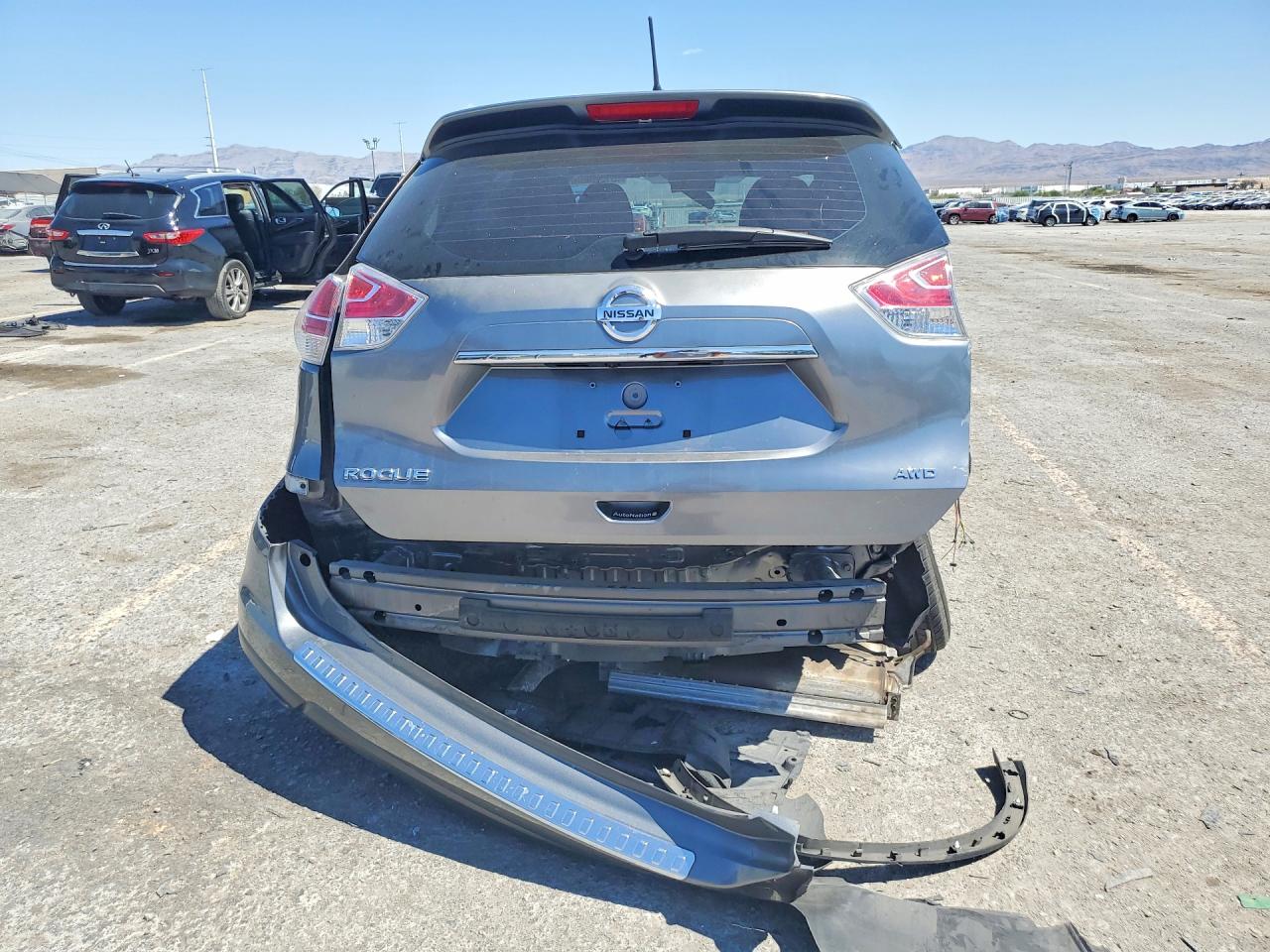 2015 NISSAN ROGUE