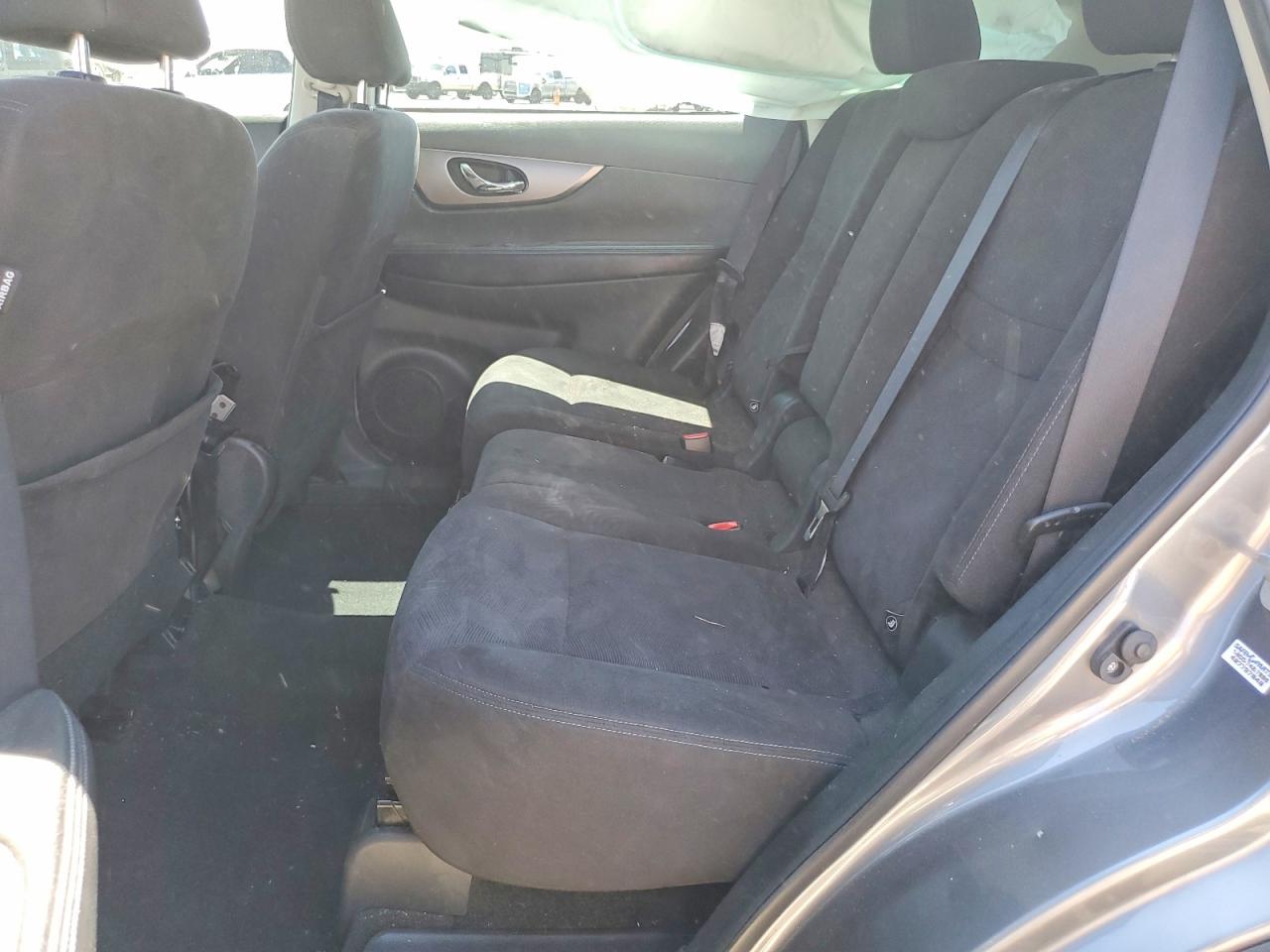 2015 NISSAN ROGUE