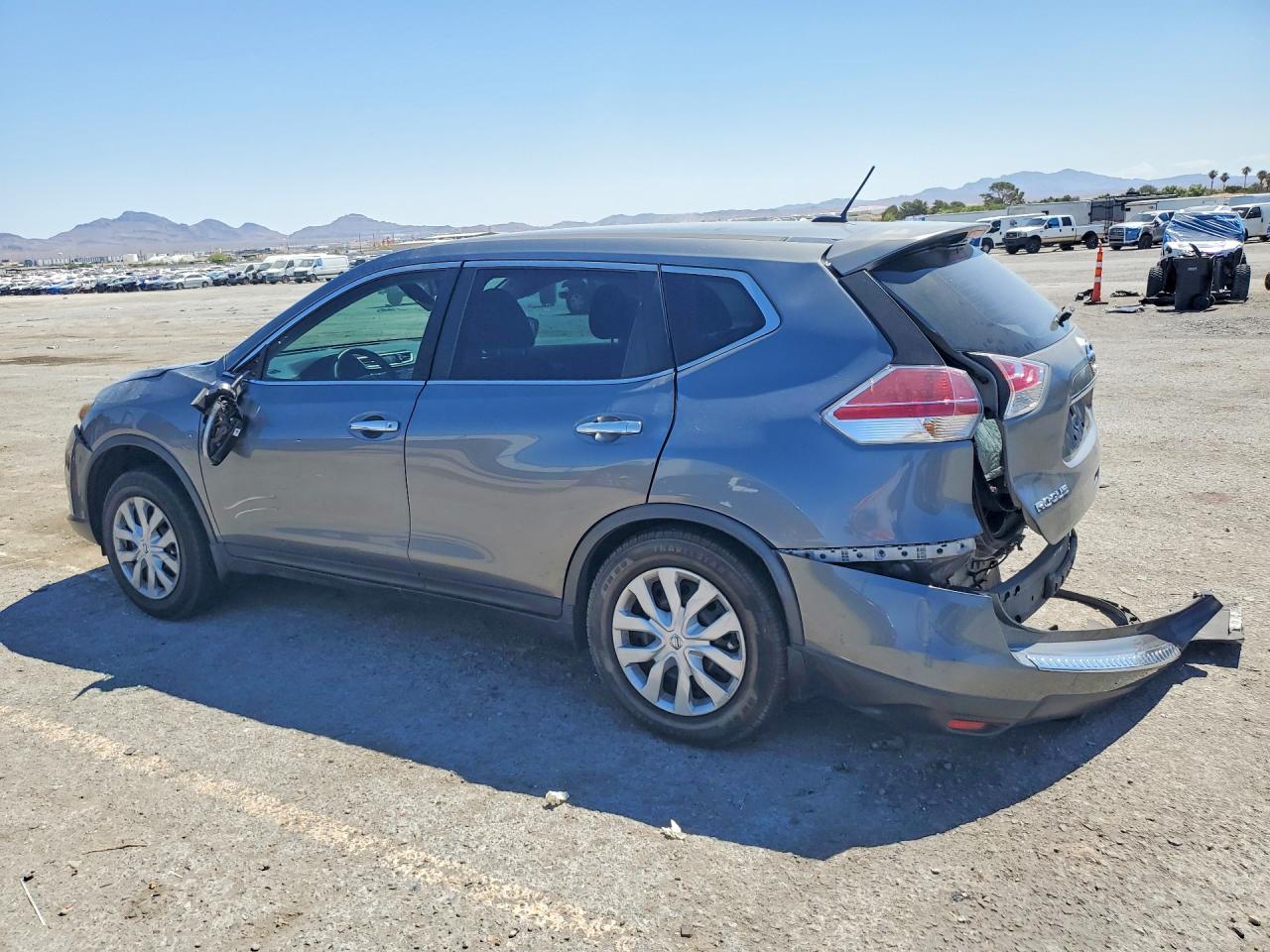 2015 NISSAN ROGUE