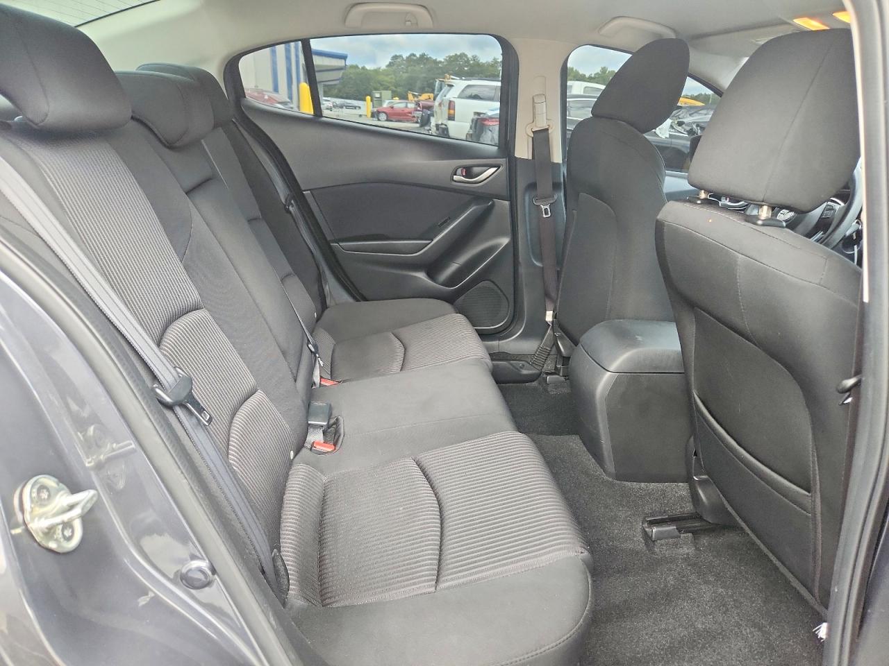2016 MAZDA 3