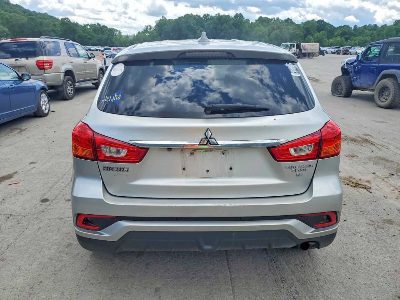 2018 MITSUBISHI OUTLANDER