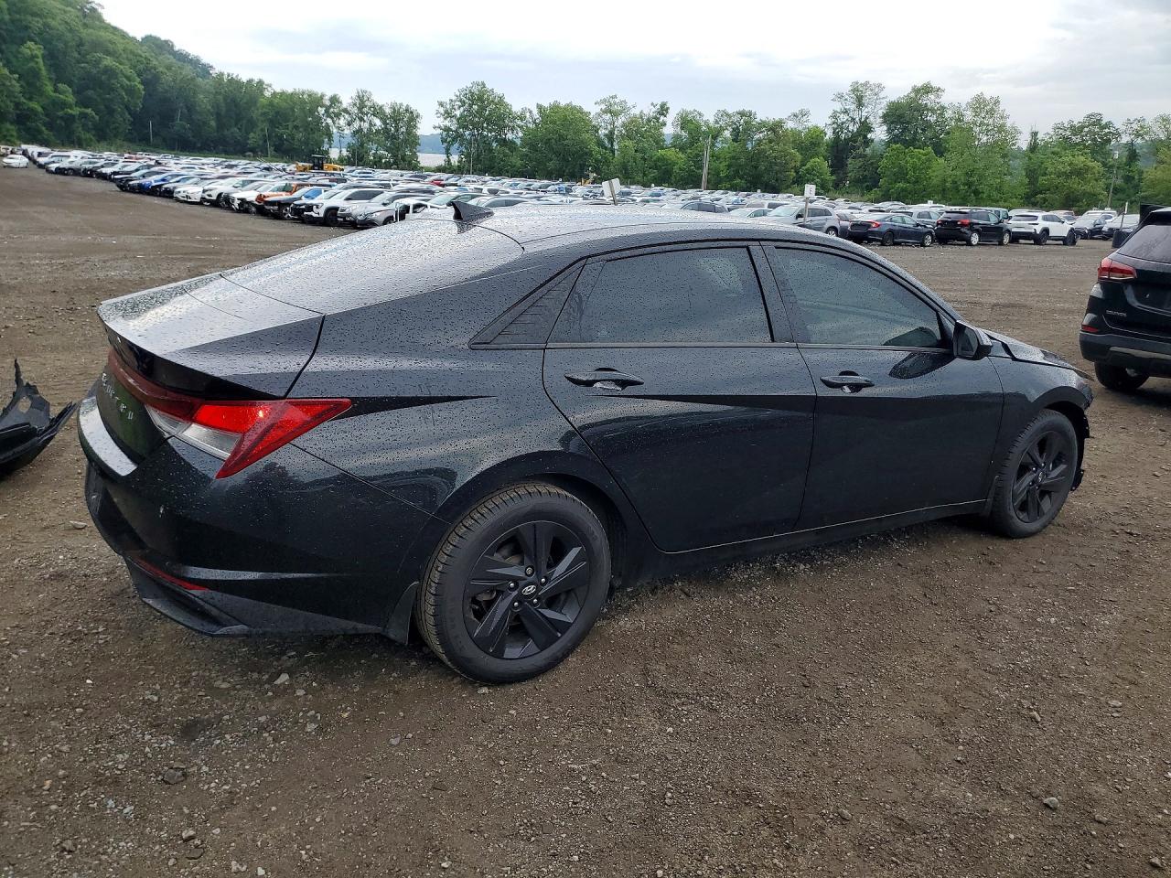 2022 HYUNDAI ELANTRA