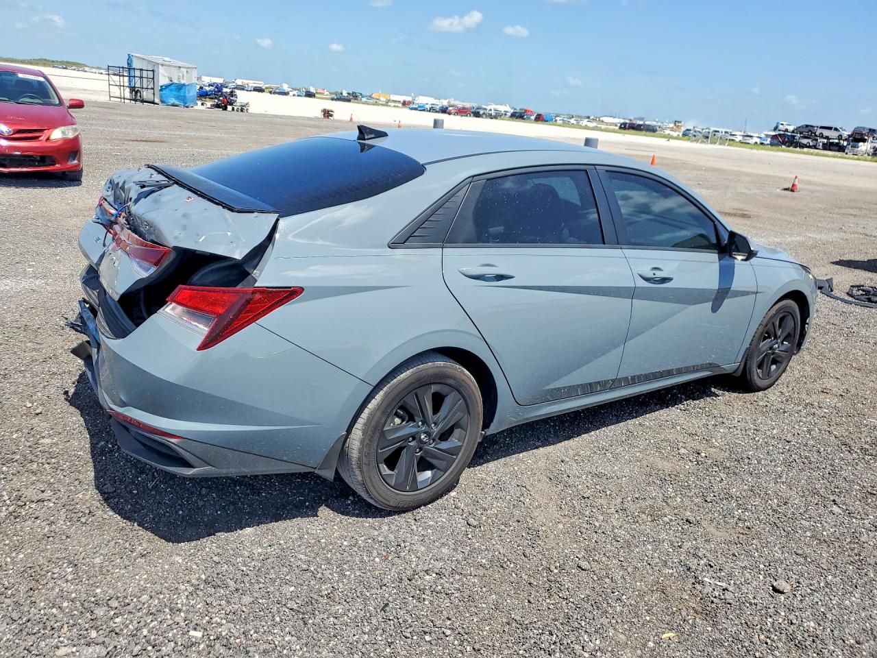 2023 HYUNDAI ELANTRA