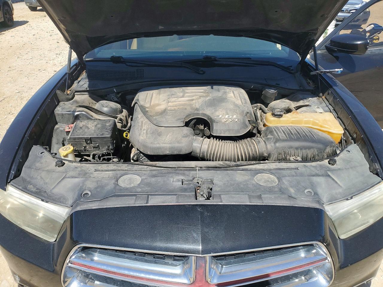 2011 DODGE CHARGER