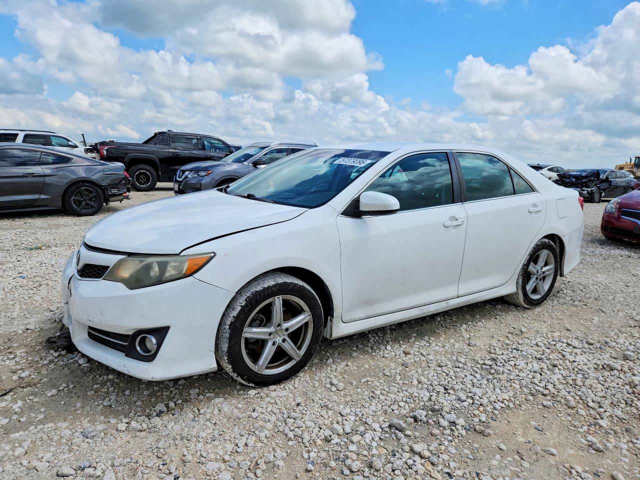 2013 TOYOTA CAMRY