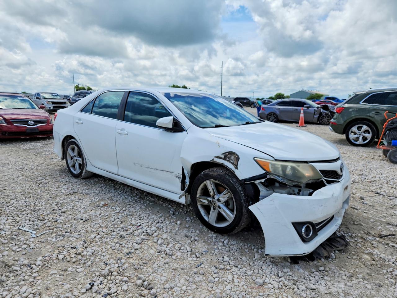 2013 TOYOTA CAMRY