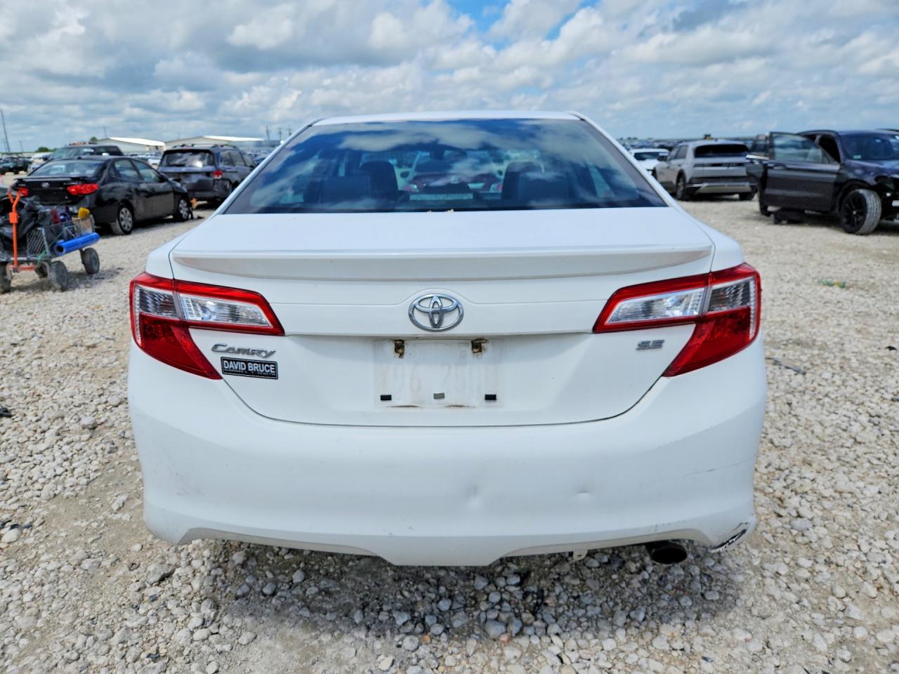 2013 TOYOTA CAMRY