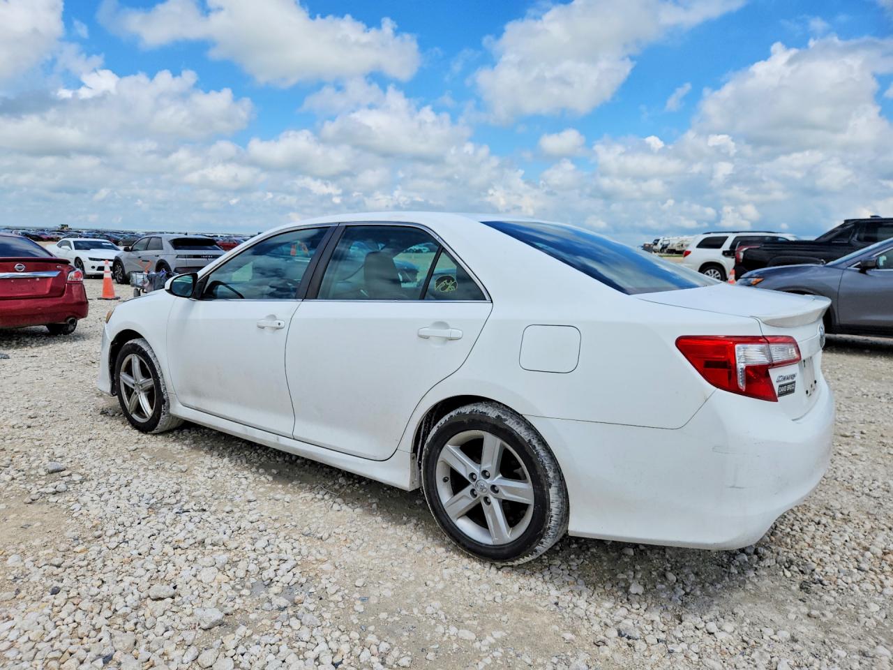 2013 TOYOTA CAMRY