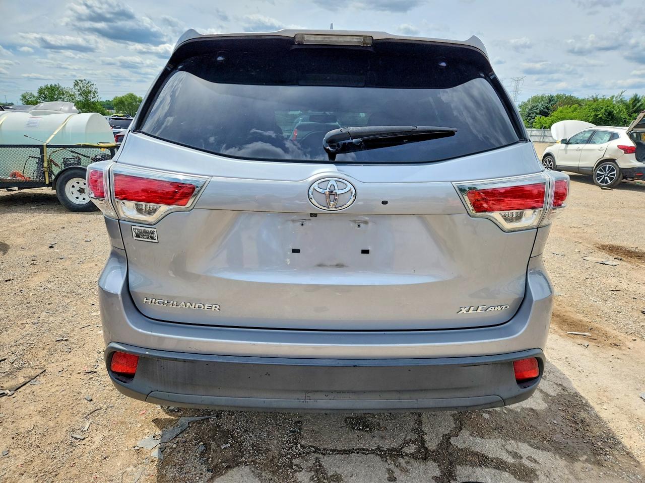 2016 TOYOTA HIGHLANDER