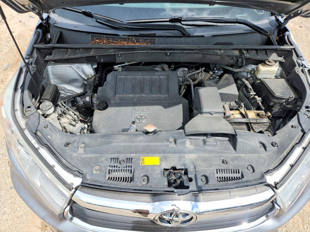 2016 TOYOTA HIGHLANDER