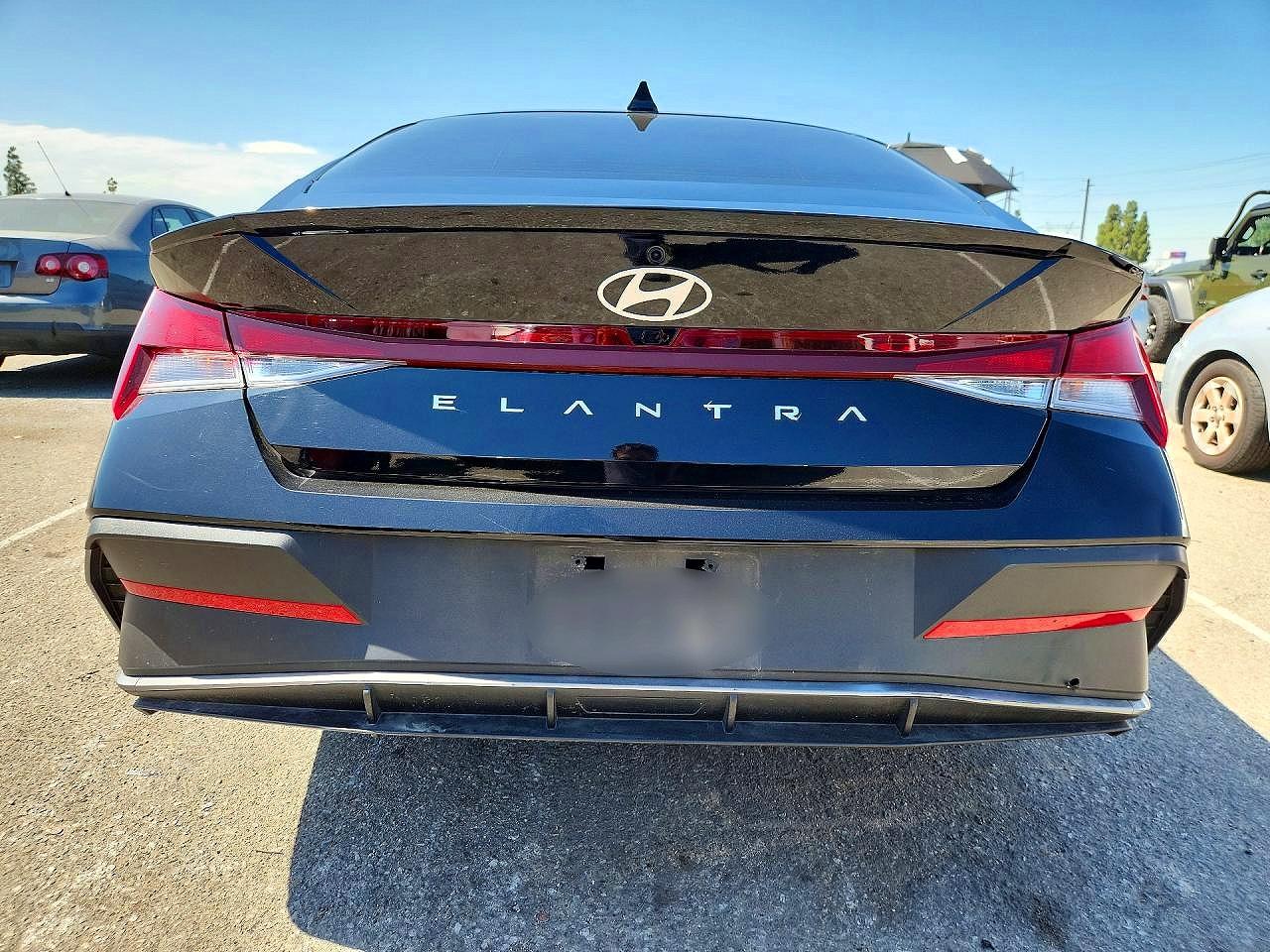 2025 HYUNDAI ELANTRA