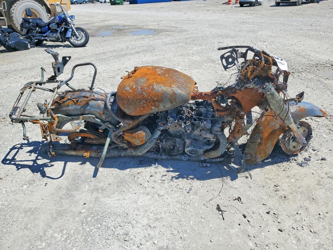 2004 YAMAHA XVZ13 TF