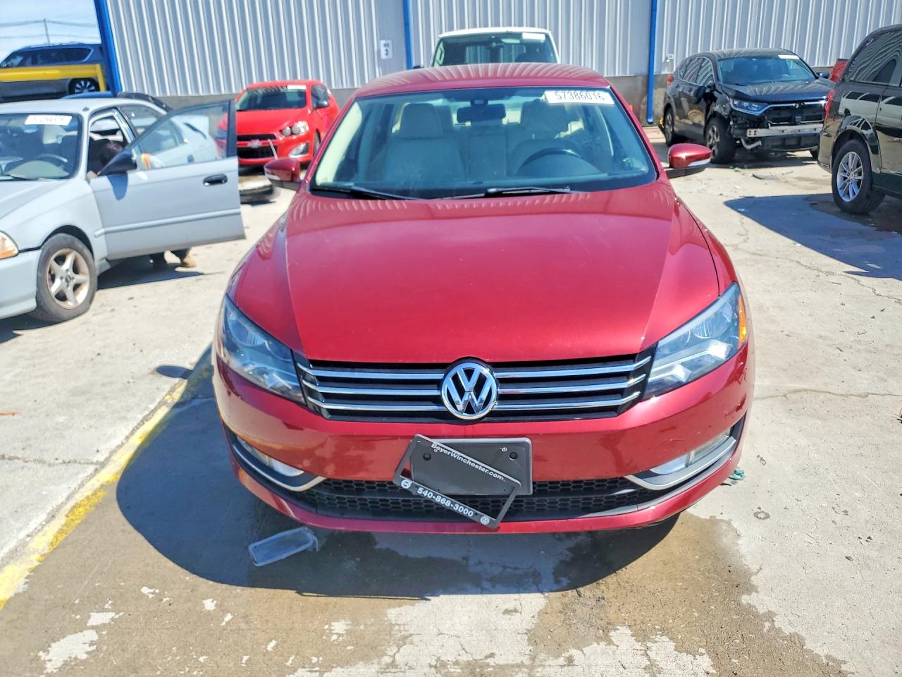2015 VOLKSWAGEN PASSAT