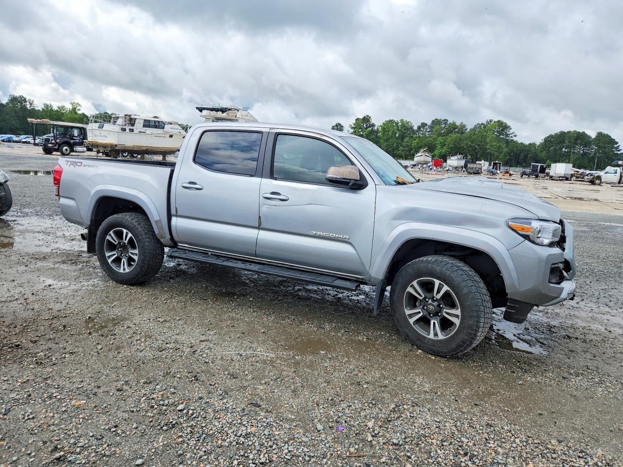 2017 TOYOTA TACOMA