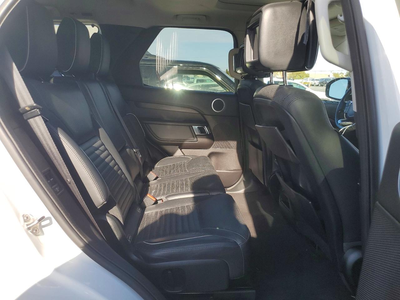 2017 LAND ROVER DISCOVERY