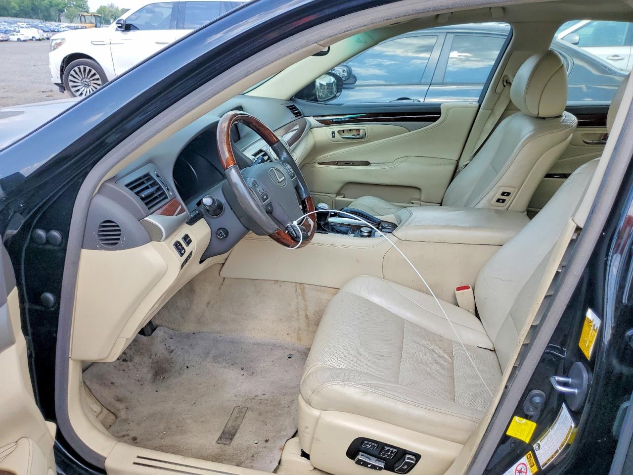 2014 LEXUS LS460