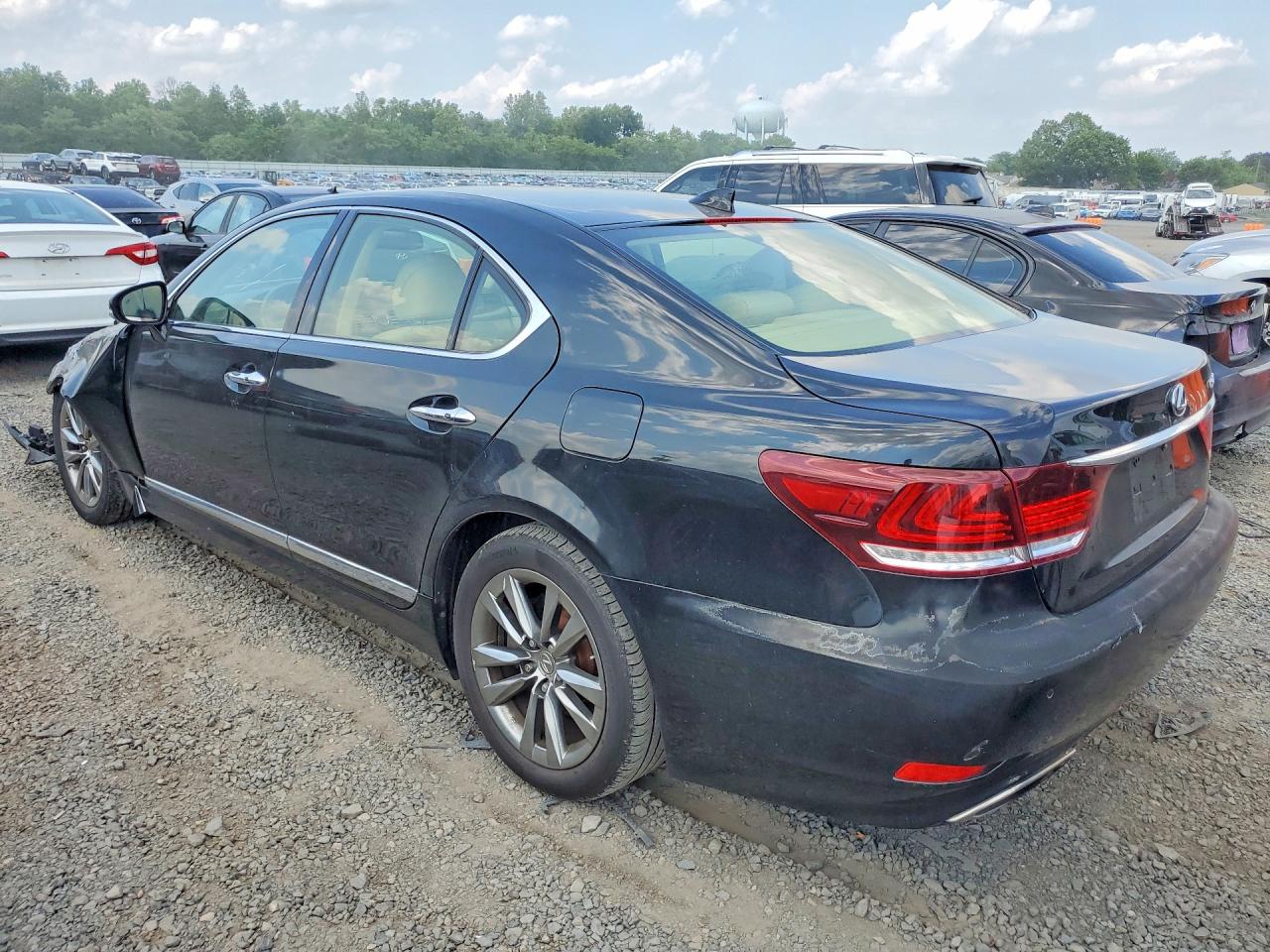 2014 LEXUS LS460