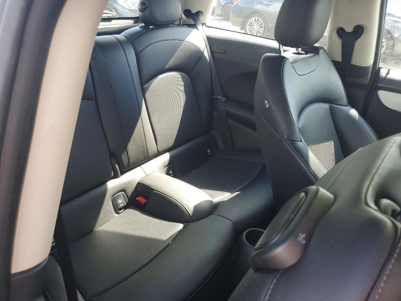2014 MINI COOPER