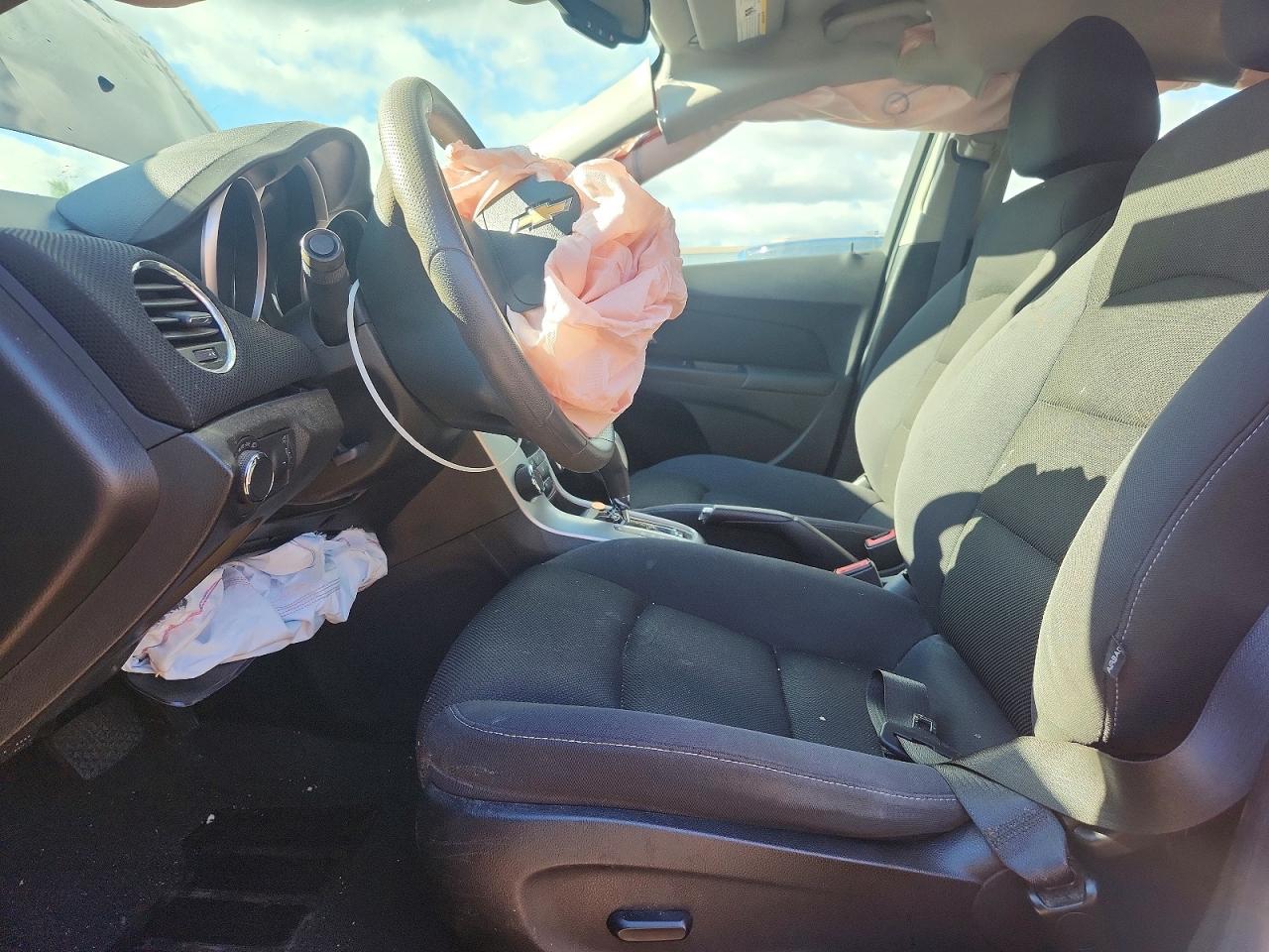 2015 CHEVROLET CRUZE