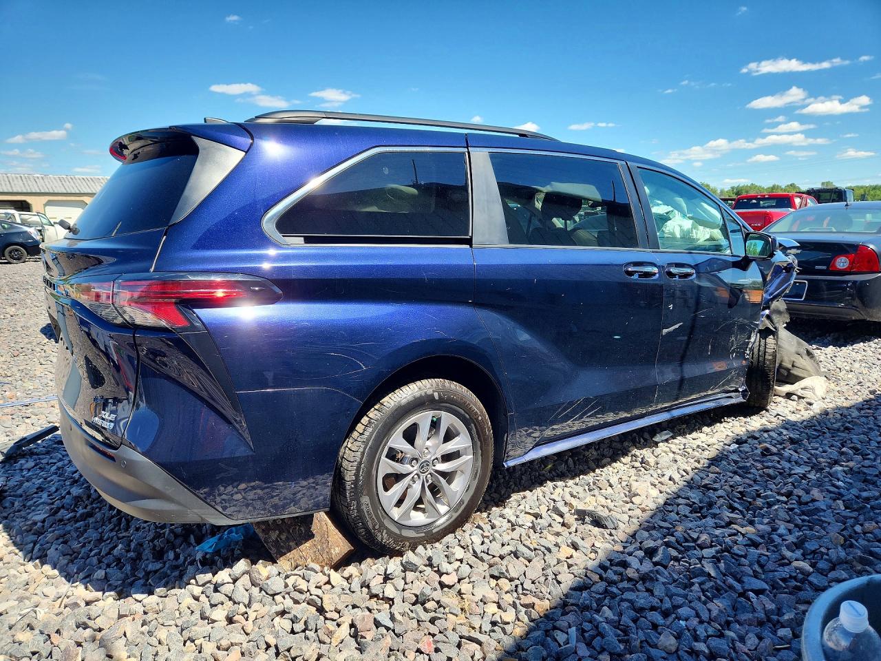 2022 TOYOTA SIENNA