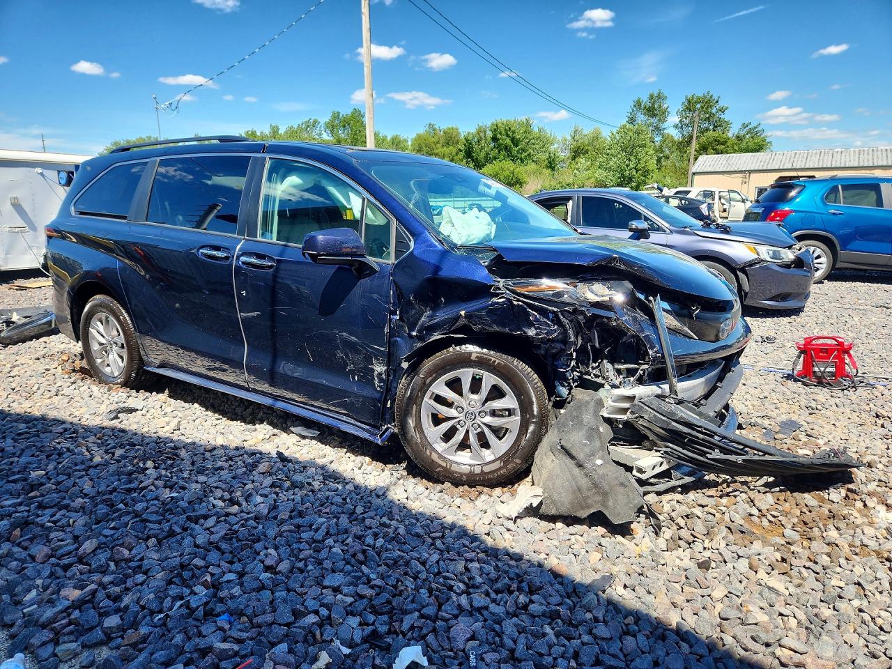 2022 TOYOTA SIENNA