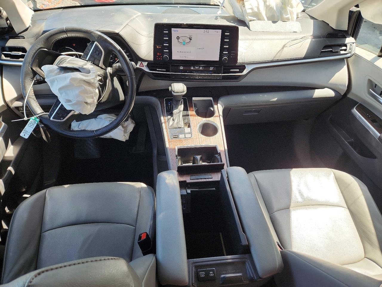 2022 TOYOTA SIENNA