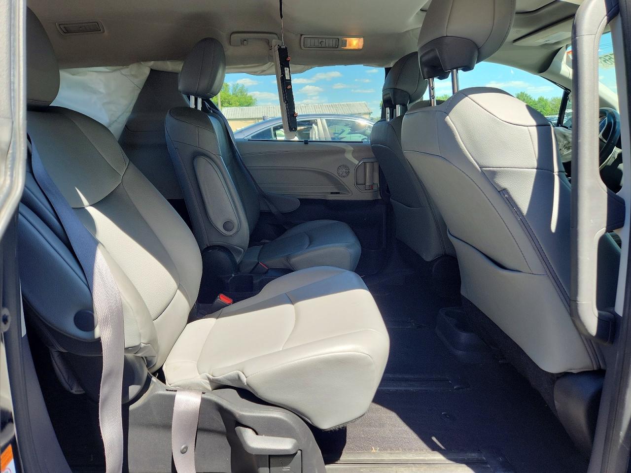 2022 TOYOTA SIENNA