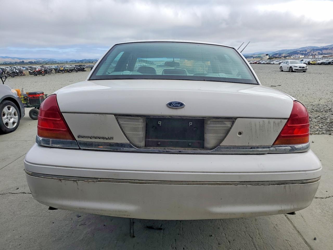 2000 FORD CROWN VIC