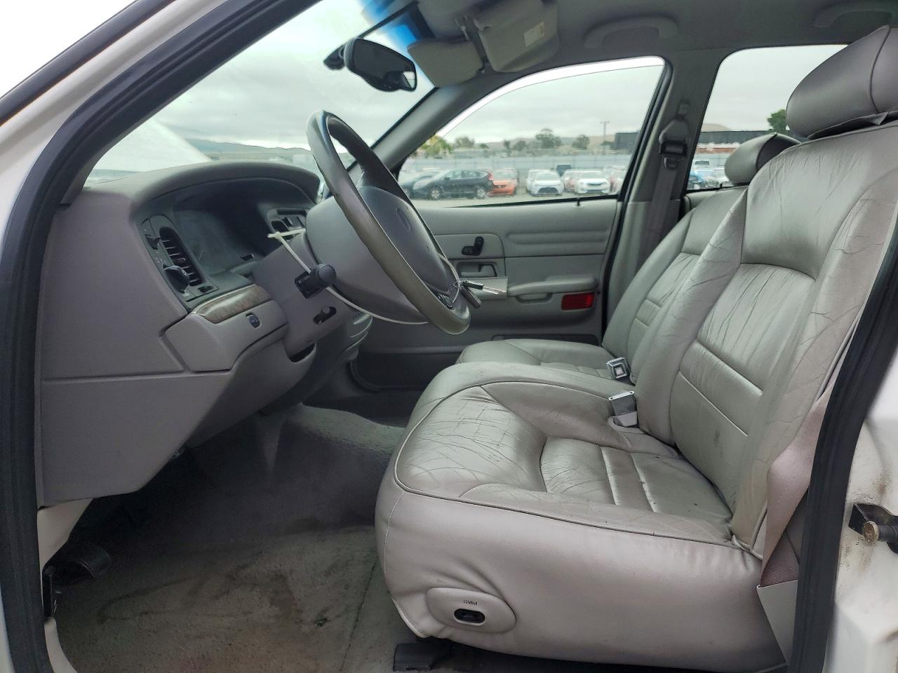 2000 FORD CROWN VIC