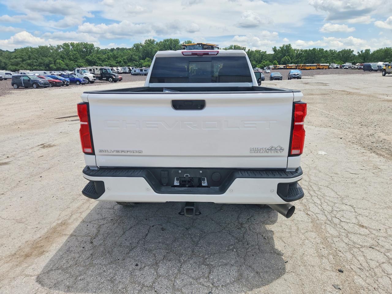2025 CHEVROLET SILVERADO
