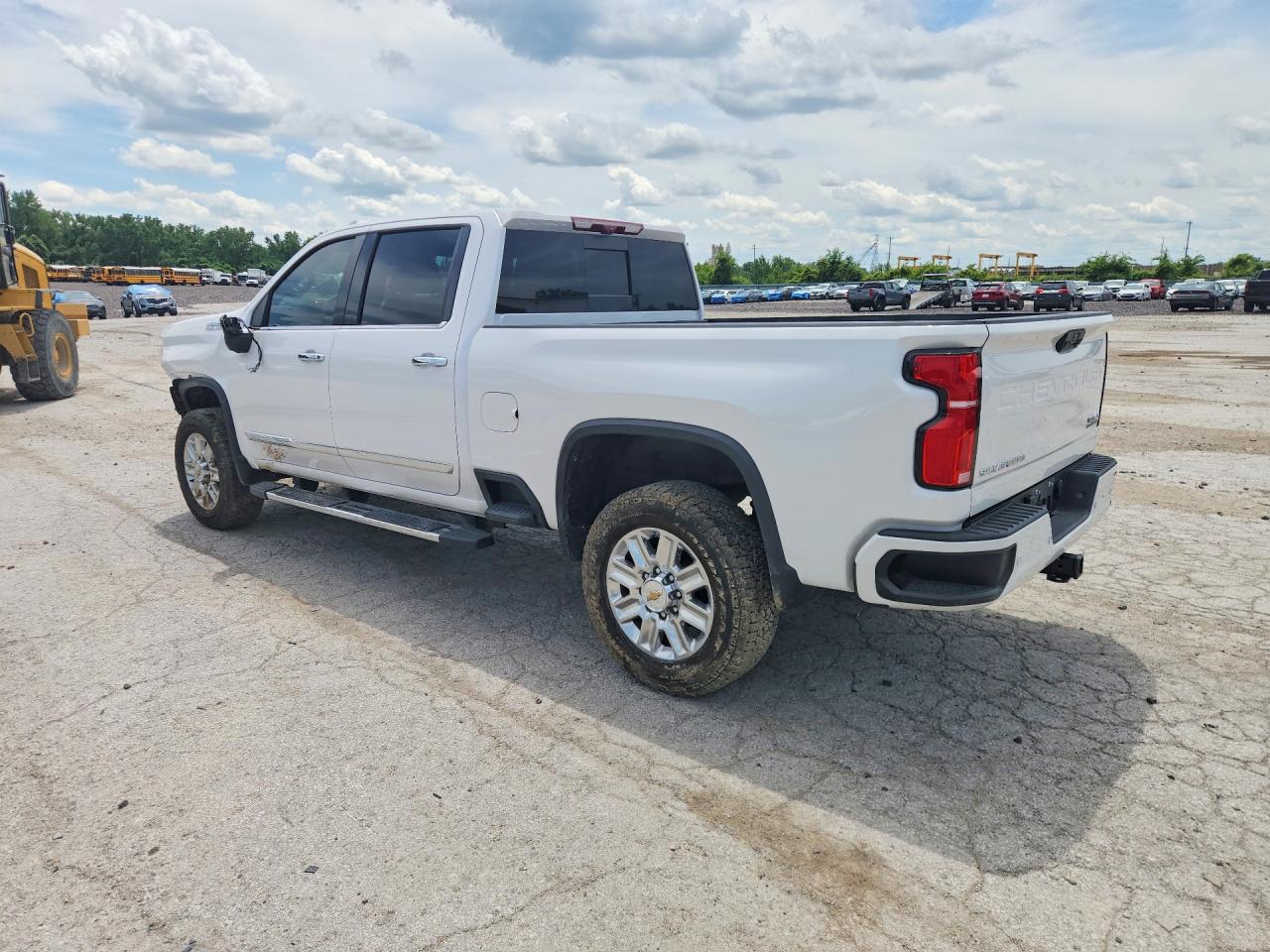 2025 CHEVROLET SILVERADO