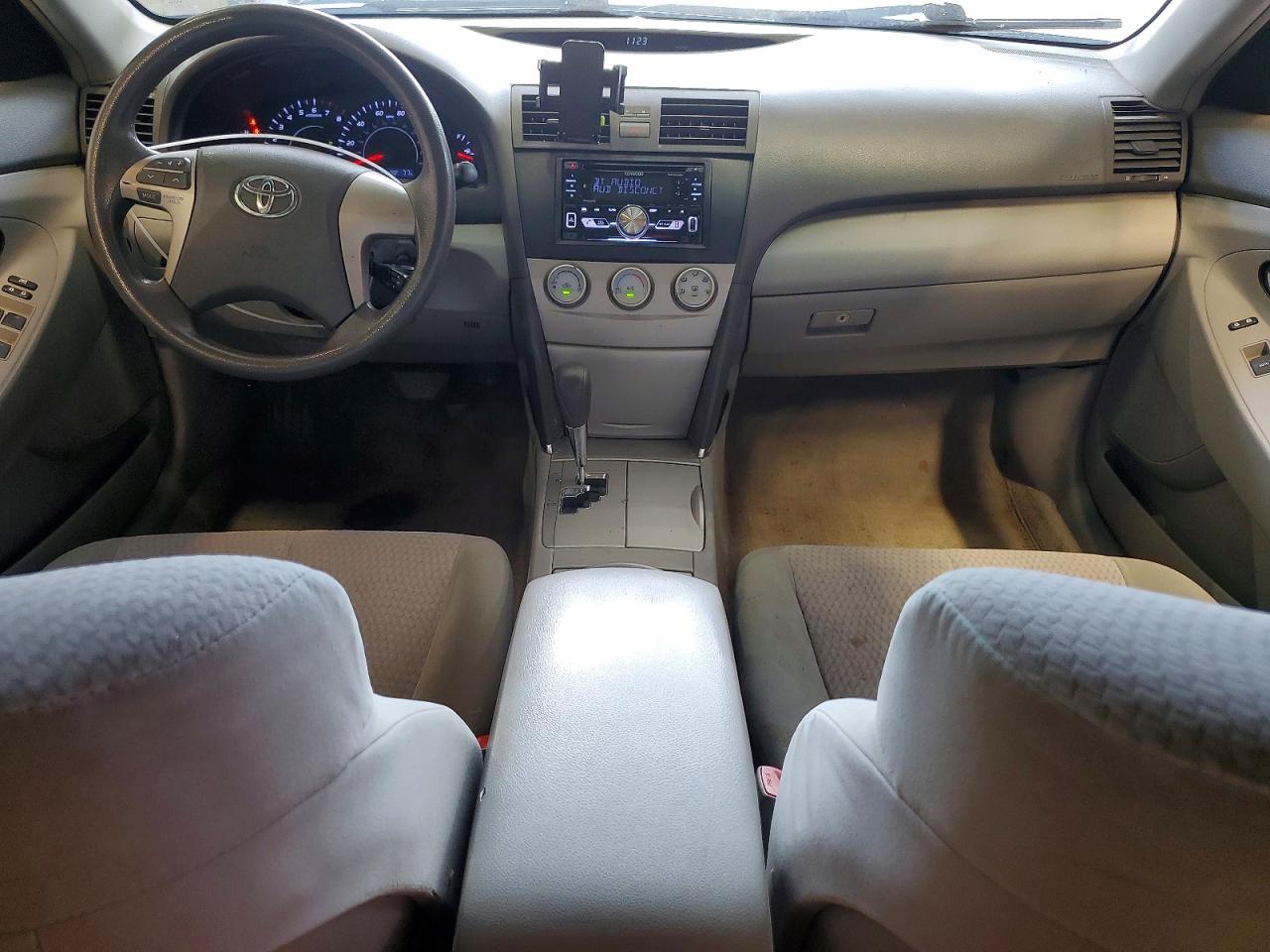 2010 TOYOTA CAMRY