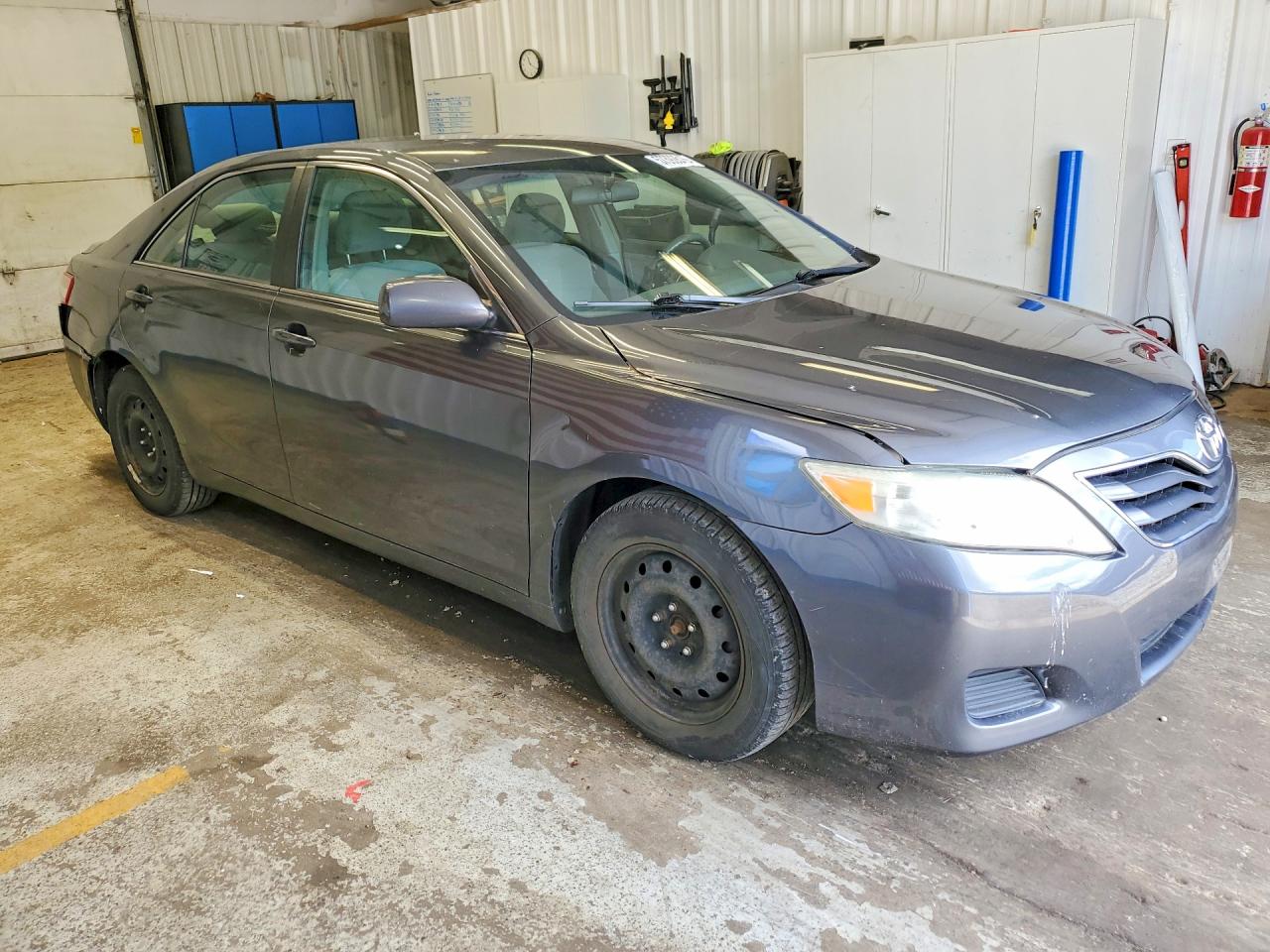 2010 TOYOTA CAMRY