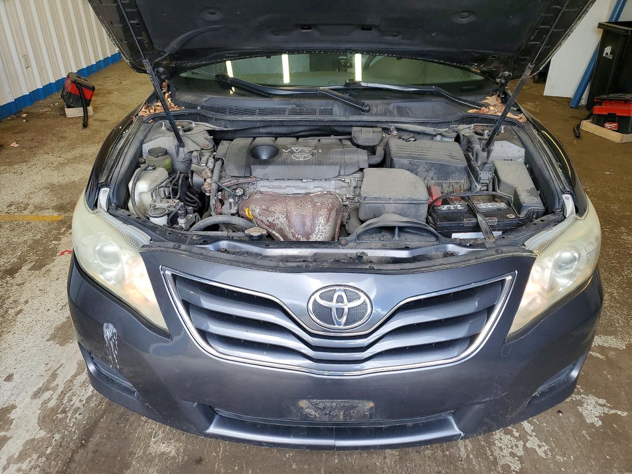 2010 TOYOTA CAMRY