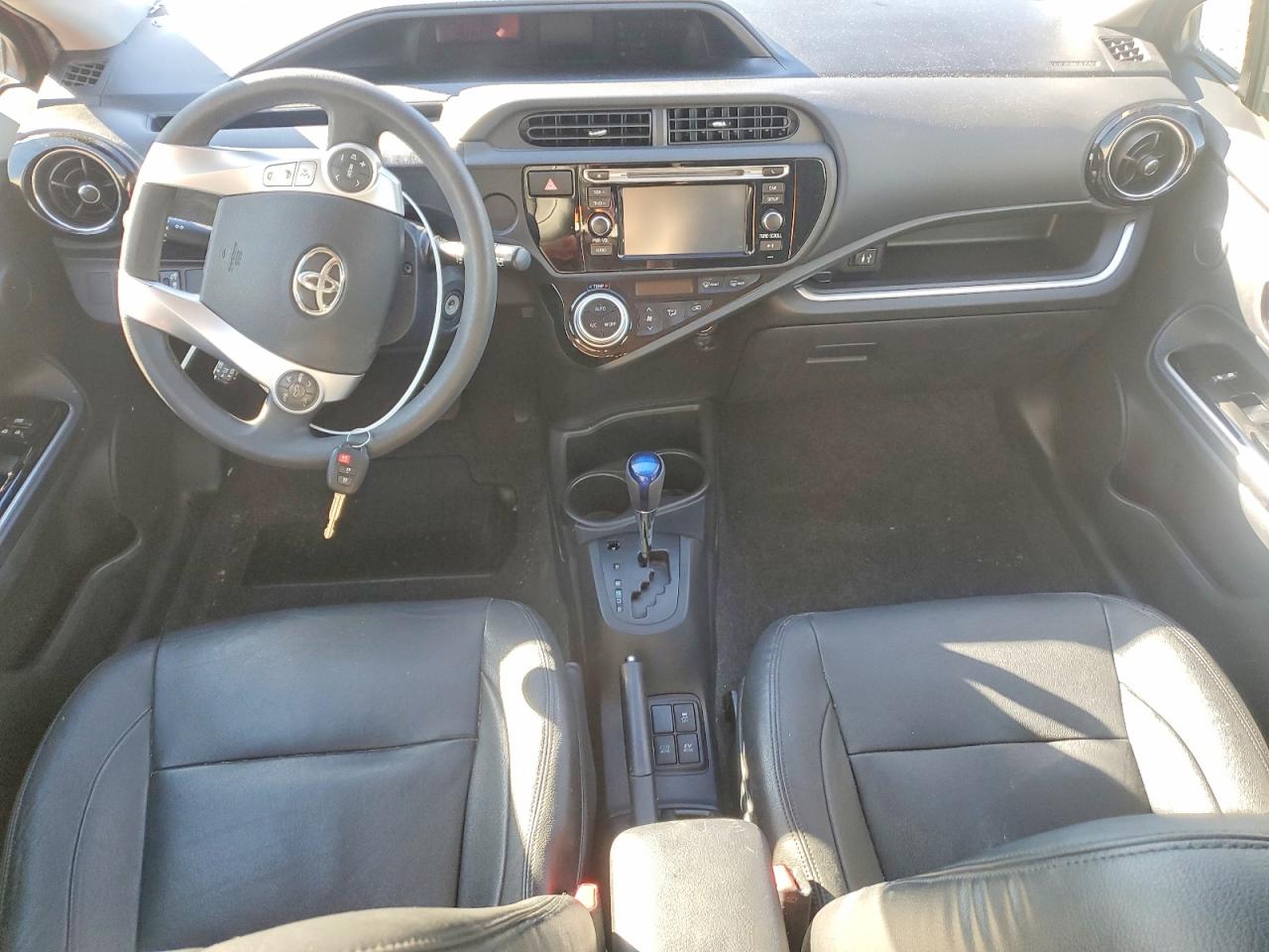 2015 TOYOTA PRIUS