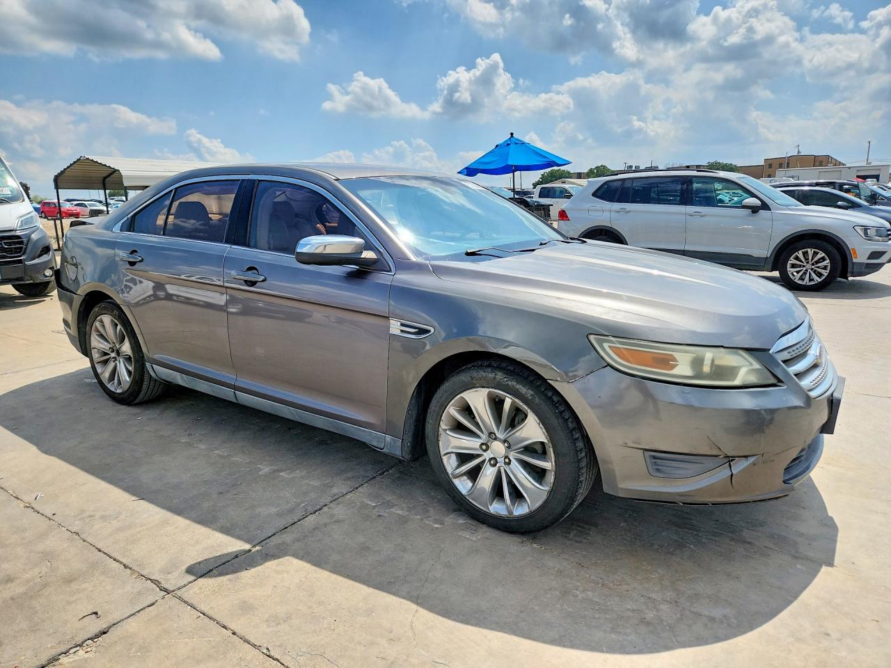 2011 FORD TAURUS
